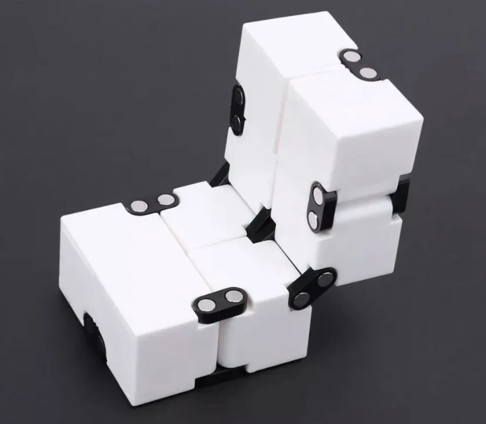 INFINITY CUBE ANTISTRESS CUBO INFINITO BIANCO AIUTA CONCENTRAZIONE MAGICO - Immagine 3 di 4