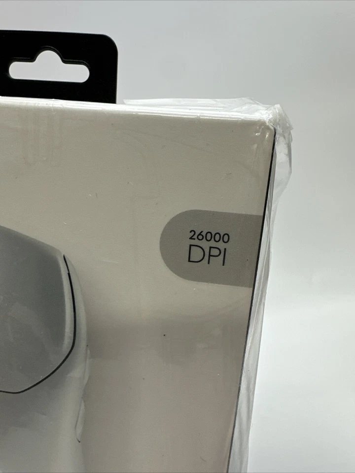 Alienware AW720M Tri-Mode Wireless Gaming Mouse - 2.4GHz Wireless, Bluetooth 5.1 - Image 3 of 4