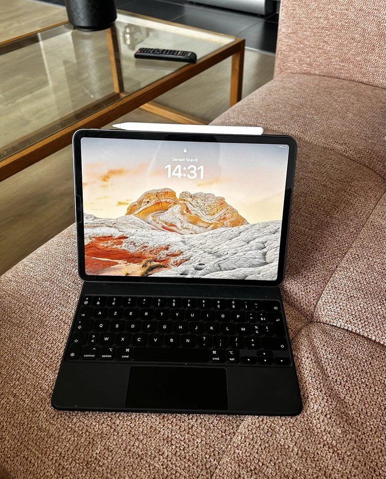 iPad Pro 11 (2021) 3e génération 256 Go - WiFi - argenté, photo 4 sur 5