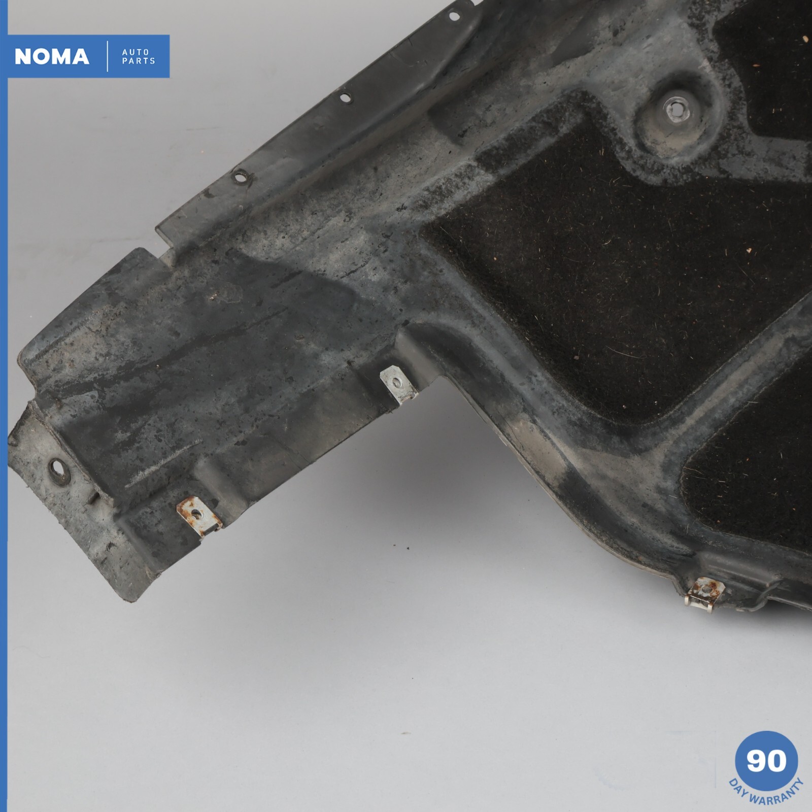 0407 BMW 525i E60 Front Right Side Wheel Arch Splash Guard 7033750 OEM