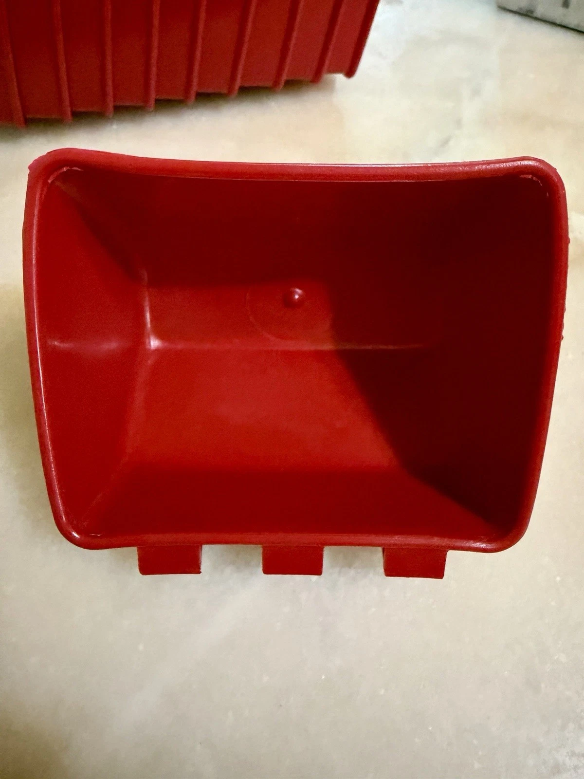 10Pk Champion Feeder- Water Hanging Dispenser/ Champion 10pk Comedero Bebedero image 3