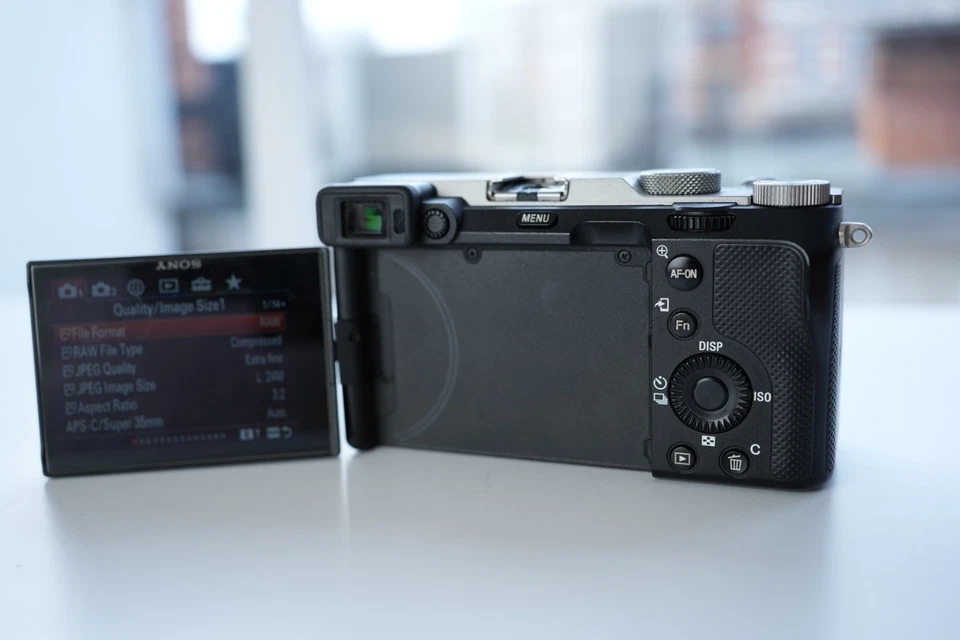 Sony Alpha 7C, photo 3 of 5