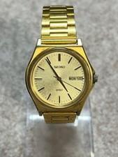 Seiko Spirit 7N48-7000 Gold Quartz Watch Day Date Metal Band Used