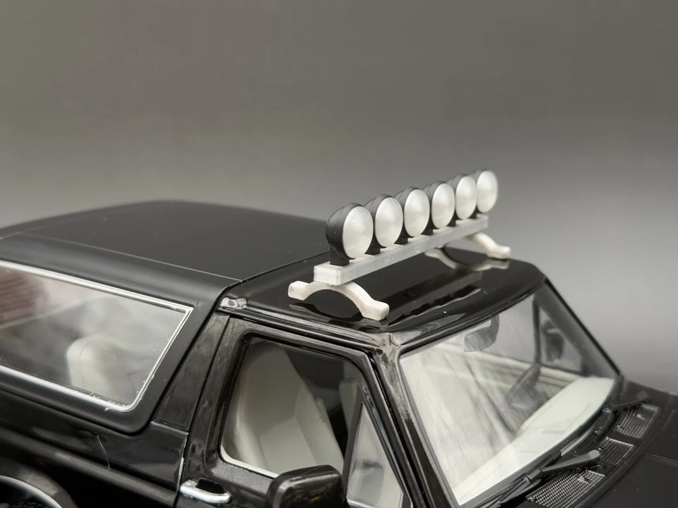 1/18 Scale LED-Compatible Off Road Lightbar Maisto Jeep Greenlight Bronco - Image 4 of 4