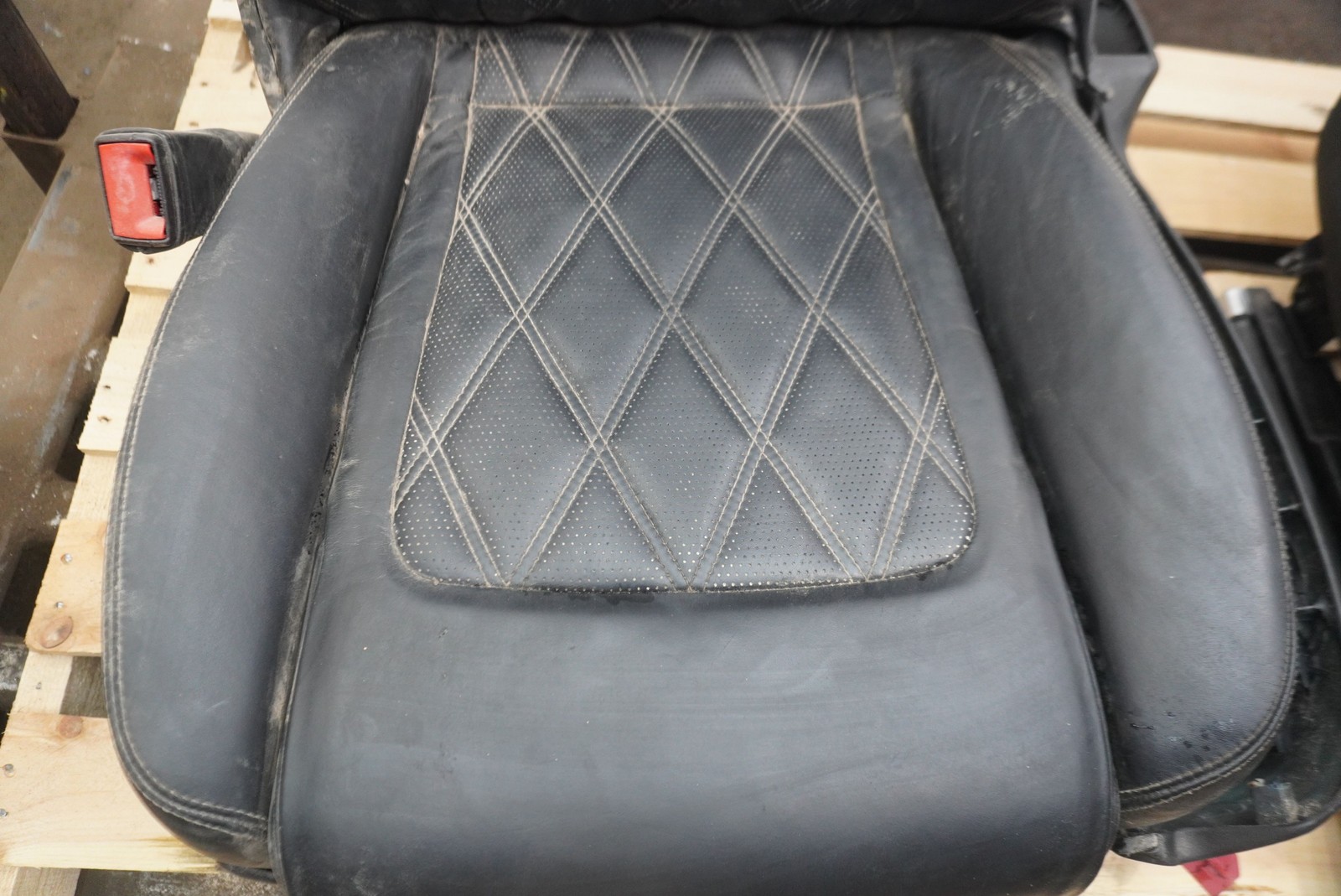 Bentley Continental GT FRONT Seat P/N 0000311444