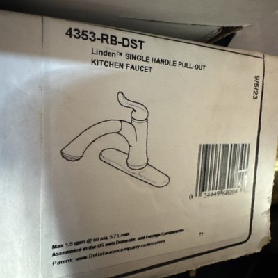 Delta Linden 4353-RB-DST Single Handle Pull-Out Kitchen Faucet - Venetian Bronze