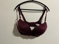 Victoria's Secret Body By Victoria T-Shirt Bra Burgundy 38DDD Adjustable Lace