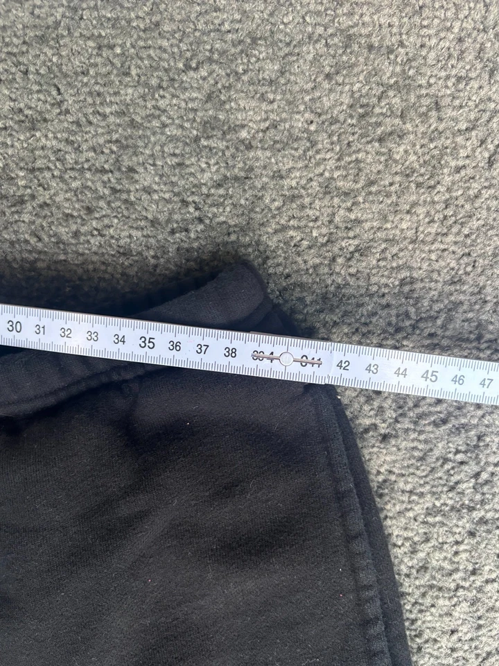 Aritzia Boyfriend Fit Shorts Women's Size Medium Black Sweatfleece Elastic Waist - Image 3 of 4