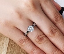 Splendida Fede Nuziale Taglio Tondo Simulato Diamante Placcato Oro Bianco 14k