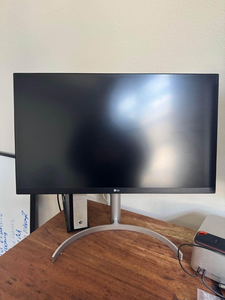 LG 27UK850-W 27 inch Widescreen IPS LED Monitor for sale LG 27UK850-W 27 inch Widescreen IPS LED Monitor for sale