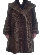 cappotto pelliccia ecologica leopardata