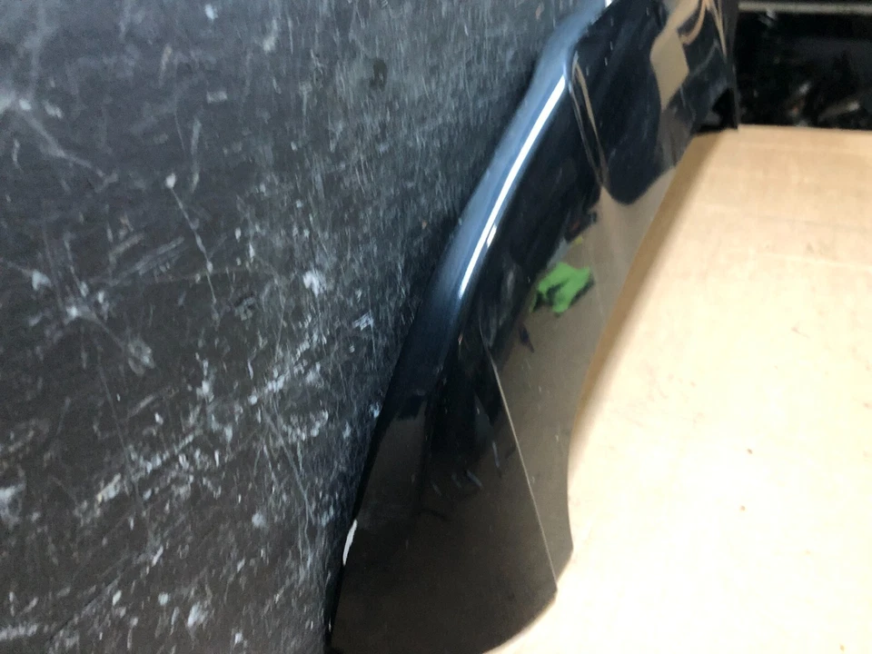 2015 to 2020 Kia Sedona Rear Trunk Spoiler Wing Oem F6752 PS - Image 3 of 4