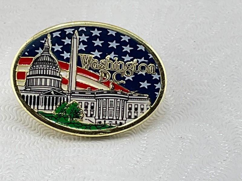 Washington DC Landmarks Lapel Pin Capitol Monument Souvenir Traub D.C.