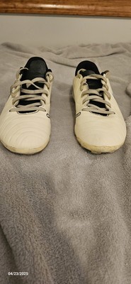 Nike Tiempo Legend 10 Club Soccer Cleats Lemonade Mens Size 7