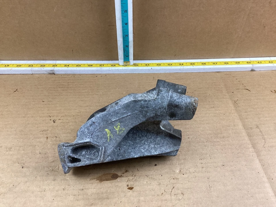 Оригинальный левый кронштейн крепления двигателя для Audi A5 Quattro 2,0 л 2010–2017 годов выпуска 8K0199307CD - Изображение 3 из 4