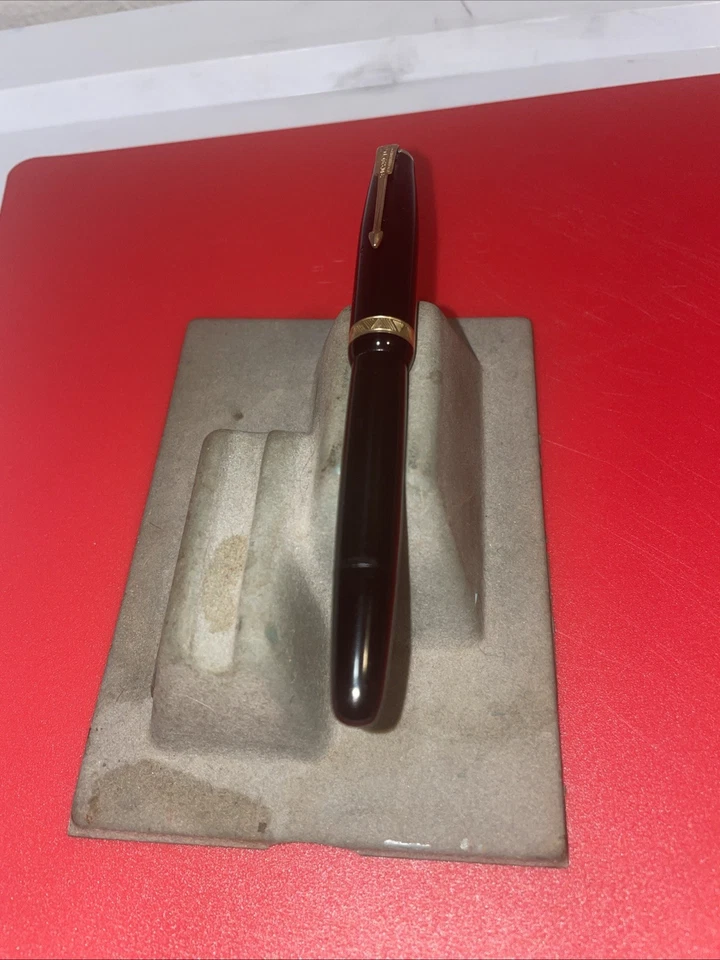 1946 Vintage Parker  VACUMATIC Black Major Fountain Pen W/GT Restored/Serviced - Image 2 of 4