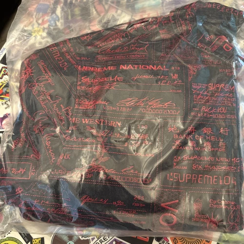 VESTE EN JEAN BRODÉE SS20 SUPREME CHECKS ROUGE TAILLE XL (Bac #1)