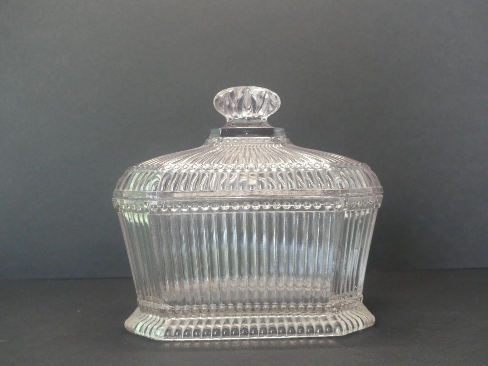 Vintage Ribbed Classic Clear Glass Butter Dish with Lid
Opens in a new window or tab