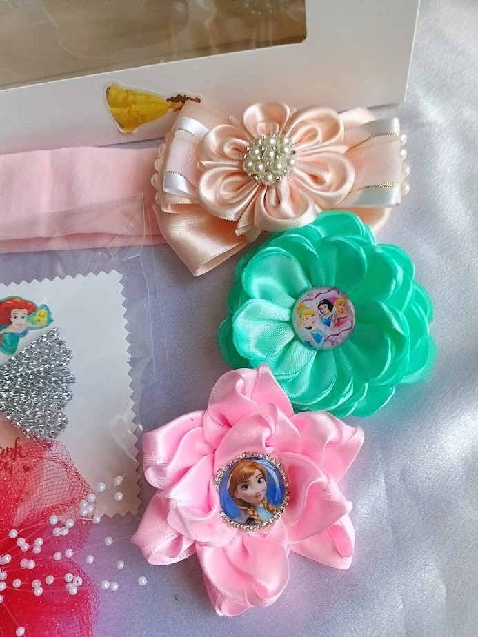 Gift Set of 5 Hair Accessories Girls Bows Band Clip Disney Princesses Flamingo - Image 3 of 4