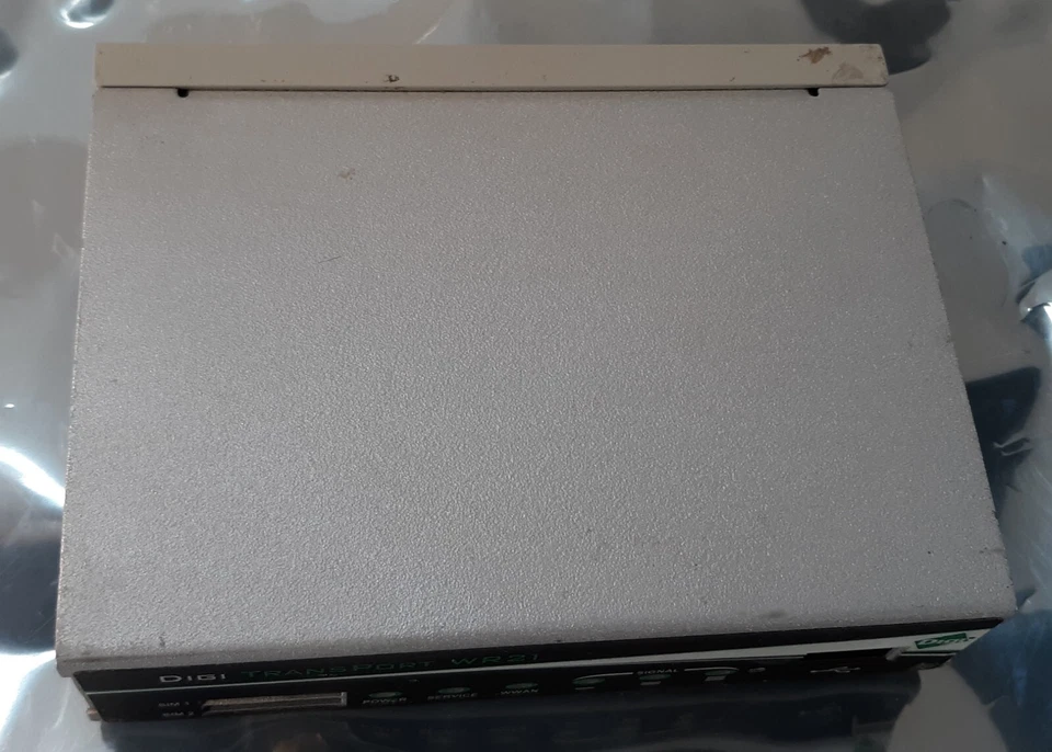 Digi Transport WR21 WR21-002B-D25-SA Cellular Ethernet Modem/Wireless Router - Image 4 of 4