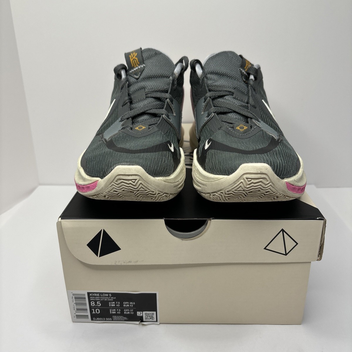 Nike Kyrie Low 5 \'Iron Grey Coconut Milk\' DJ6012-005
Men\'s 11.5 with box Nike Kyrie Low 5 Iron Grey Coconut Milk Mens Sz 8.5 W 10  main image 3