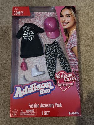 NEW, ADDISON RAE TIKTOK STAR Fashion Doll ACCESSORY PACK
