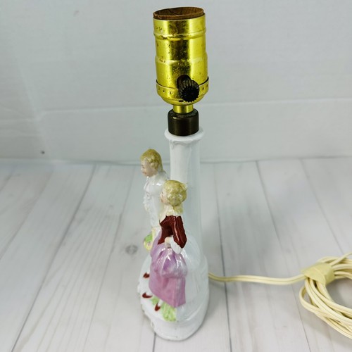 Lampada da tavolo accento statuina coppia corteggio vittoriana porcellana tedesca boudoir - Foto 5 di 16