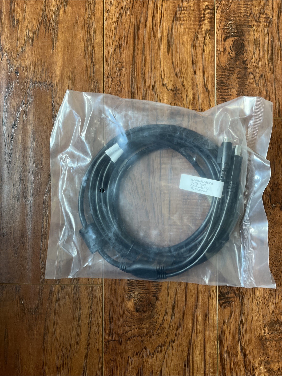 497-0514637 REV . B JUTZE 30/25 CORP CABLE ID 1432-C402-0040