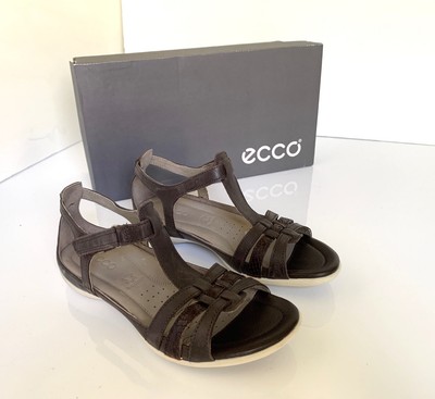 ecco flash buckle sandal