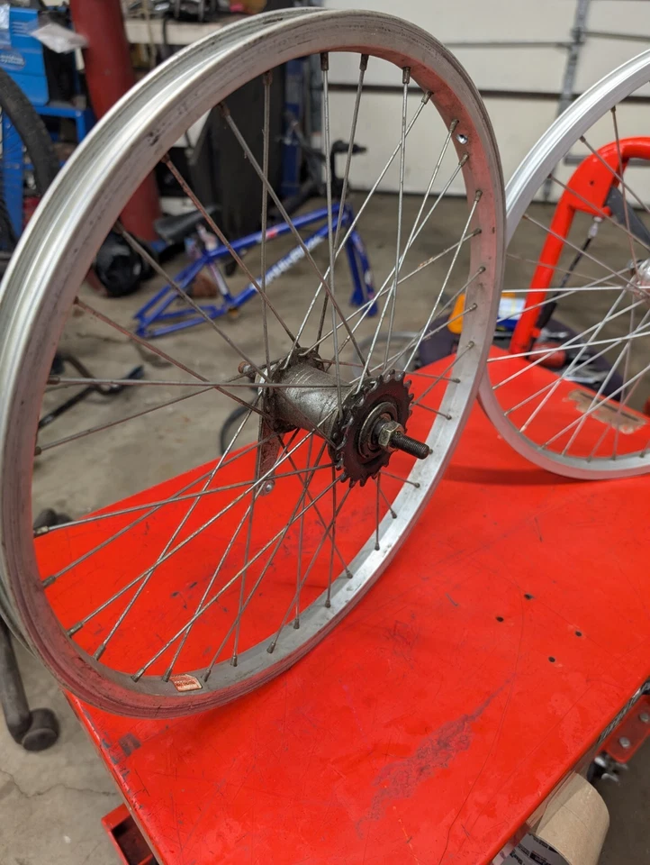 Juego de ruedas Mongoose Mid School BMX COASTER BRAKE 36 radios años 90**ENVÍO GRATUITO** Foto 2 de 4