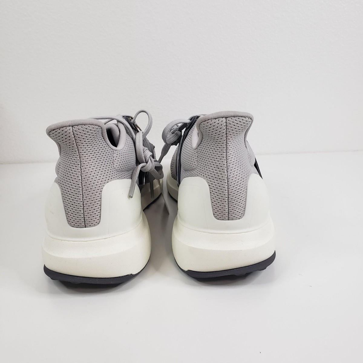 NWT Adidas Mens UBounce DNA Shoes.grey/silver metallic-SZ 10 Amazon.com | adidas Mens Ultraboost DNA Running Sneakers  main image 4