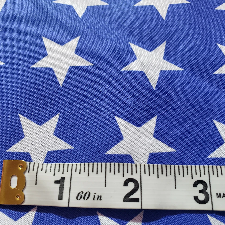 TELA DE POLIALGODÓN CON LENTEJUELAS ESTRELLA AZUL REAL UNA PULGADA ESTRELLA BLANCA 58" POR YARDA Foto 2 de 4