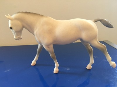 small breyer horses