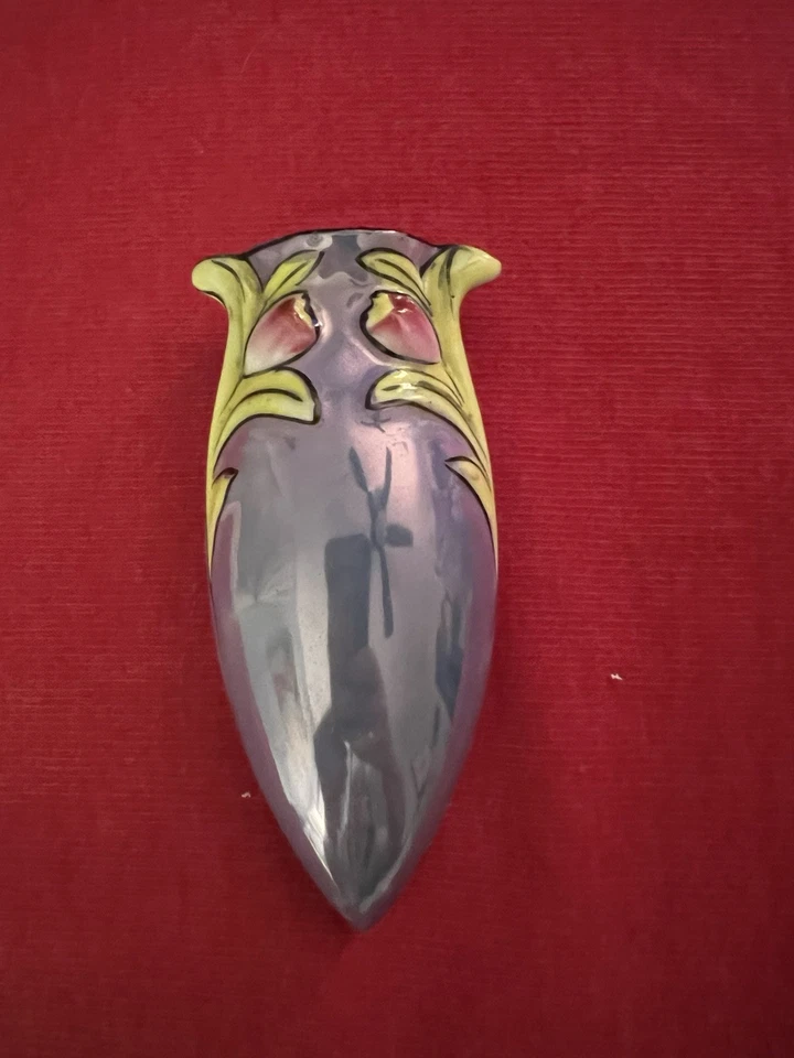 VTG PURPLE W YELLOW ACCENTS WALL HANGING VASE- JAPAN. - Image 3 of 3