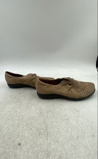Cobb Hill By New Balance Womens Paula Beige Leather Slip On Shoes Size 7 W