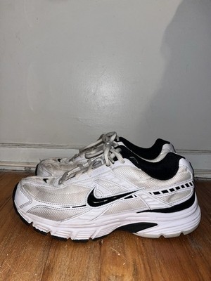 Size 8.5 - Nike Initiator White Black
