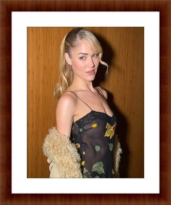 Michelle Randolph 8.5 x 11 Candid Color Unframed  Collectable Photograph