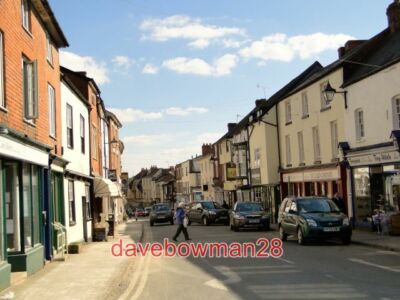FOTO HIGH STREET BROMYARD DEUTLICH MEHR AKTIVITÄT AN DIESEM ENDE DER STADT T
