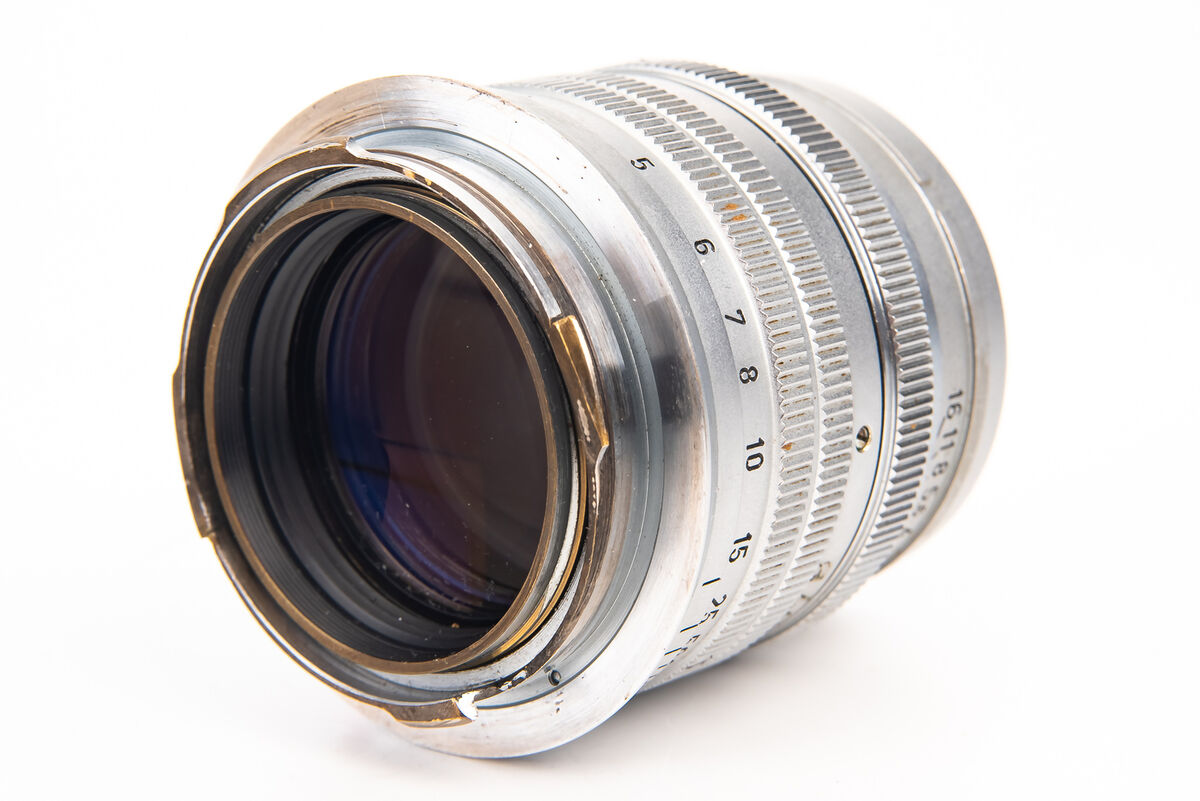 Leica Ernst Leitz GmbH Summarit 5cm 50mm f/1.5 MF Prime Lens Leica Ernst Leitz GmbH Summarit 5cm 50mm f/1.5 MF Prime Lens