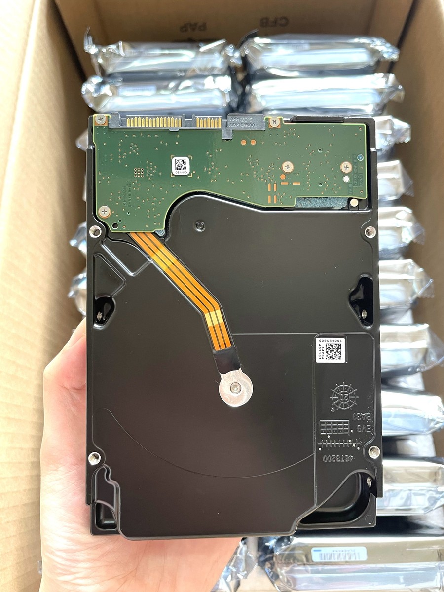 ST10000VN0008 Seagate Ironwolf NAS 10TB 3.5 256M Enterprise SATA