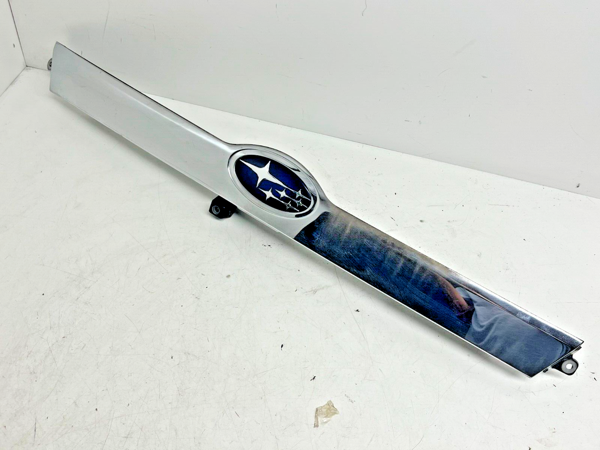 JDM Subaru Impreza GH2 GH7 Tail Gate Center Chrome Garnish OEM | eBay