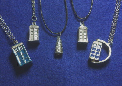 Tardis Polizei Box Doctor Who Dalek 3D Anhänger Halskette Emaille