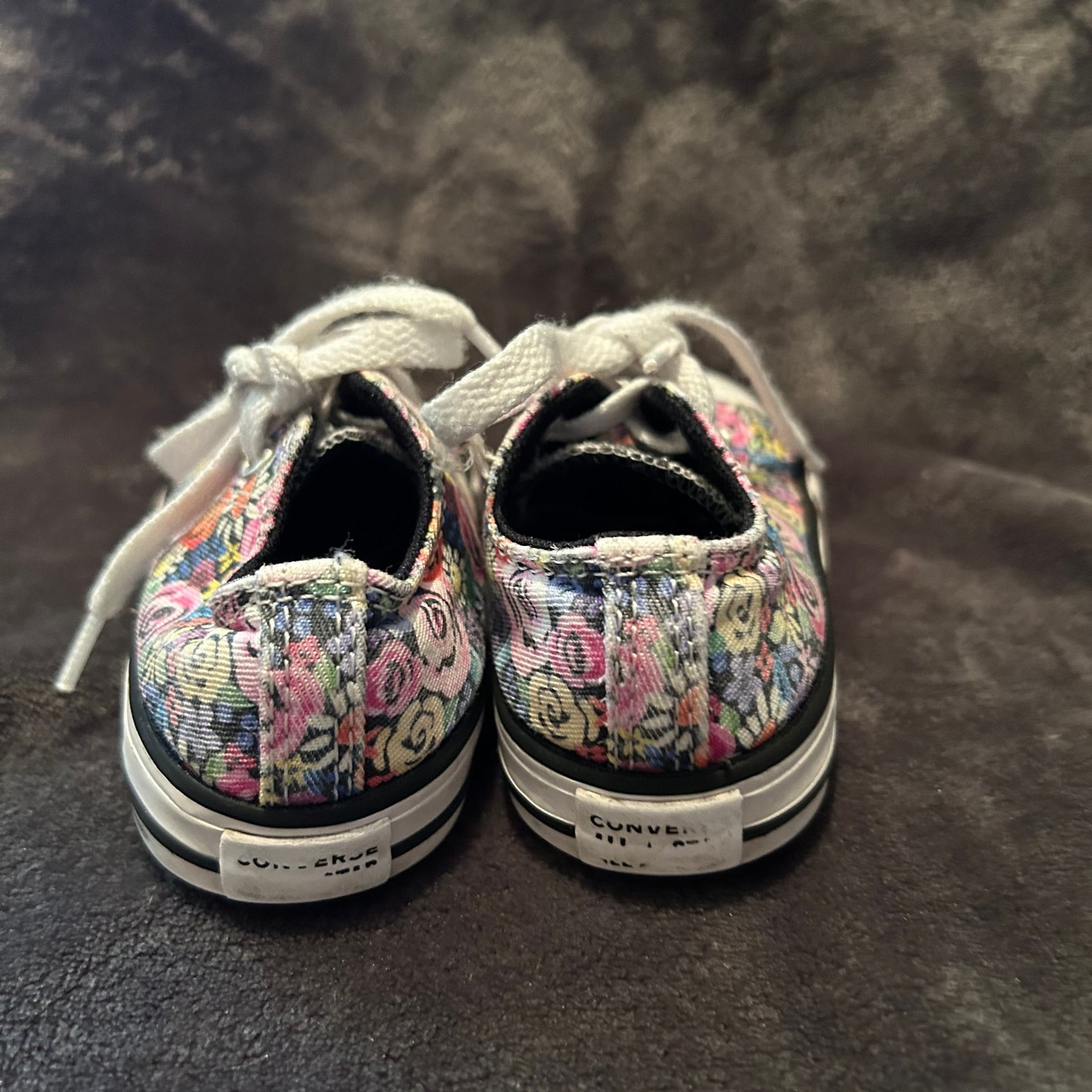 Converse Chuck Taylor All Star Infant Toddler Floral Low Top Sneakers Size 8 thumbnail 3