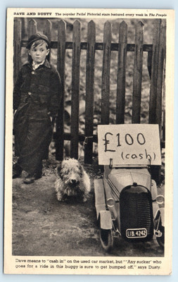 POSTKARTE DAVE AND DUSTY PATHE BILD RAPHAEL TUCK & SONS GEBRAUCHTWAGEN MARKTHUND