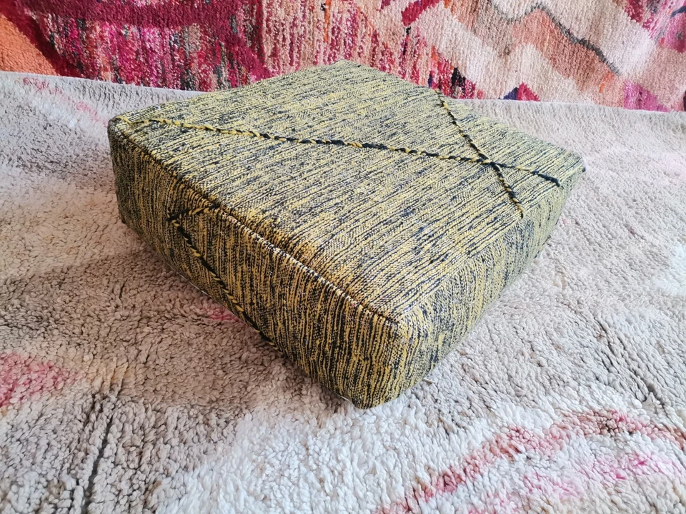 Puf hecho a mano marroquí bereber amarillo Kilim alfombra cojín de piso reposapiés otomano Foto 4 de 4