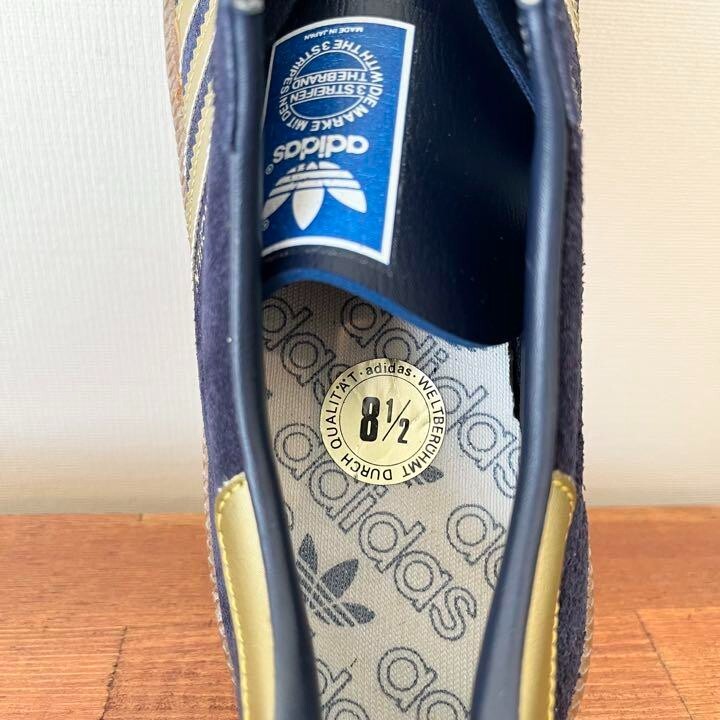 Deadstock Vintage 1980 Adidas Munchen Navy Gold Made in Deadstock Vintage 1980 Adidas Munchen Navy Gold Made in