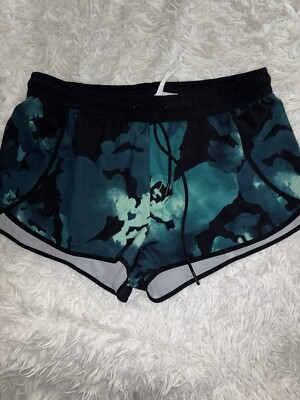 Fabletics women's sz. S green design sport shorts. Great pair & Condition