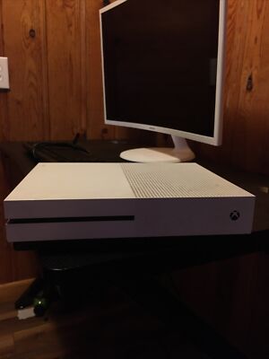 Xbox One With A Decent Amount Of Storage