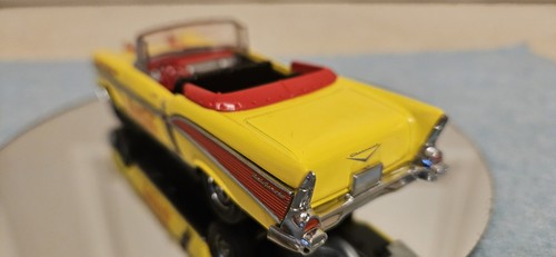 MATCHBOX DINKY 1:43 COCA-COLA 1957 CHEVROLET BEL-AIR CONVERTIBILE DYG02/B-M COA - Foto 6 di 17