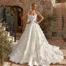 Luxury Straps A-Line Wedding Dress Lace Appliques 3D Flowers Backless Bride Gown